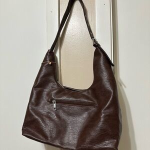 Elegant Brown Leather Shoulder Bag